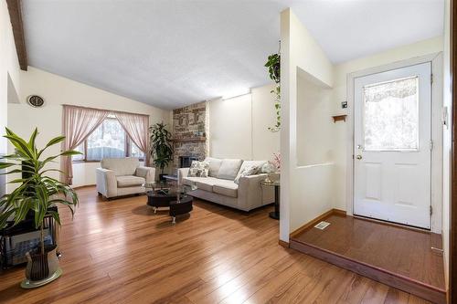 122 James Carleton Drive, Winnipeg, MB 