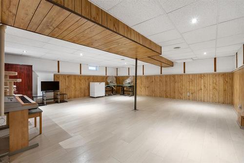 122 James Carleton Drive, Winnipeg, MB 
