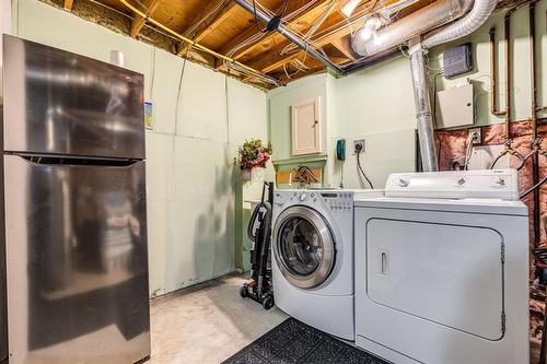122 James Carleton Drive, Winnipeg, MB 