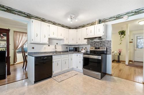 122 James Carleton Drive, Winnipeg, MB 