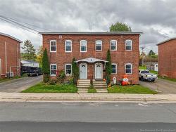 42 Morrison ST  Fredericton, NB E3A 4M3