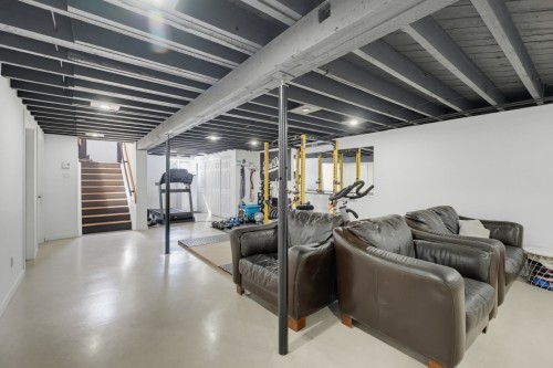 Salle familiale - 8 Rue De Napierville, Cantley, QC 