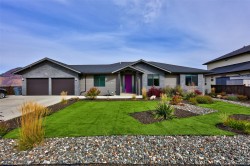 1968 Qu'Appelle Boulevard Kamloops, BC V2E 0C1