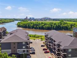 305-1926 St Mary's RD  Winnipeg, MB R2N 0K6
