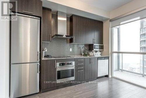 2105 - 352 FRONT STREET W , Toronto, Ontario M5V 1B5 3