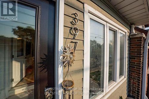 397 KINGSTON ROAD , Toronto, Ontario M4L 1V1 2