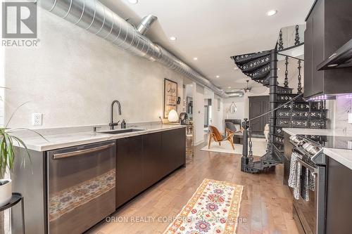 UNIT A - 185 GLENHOLME AVENUE , Toronto, Ontario M6E 3C5 4
