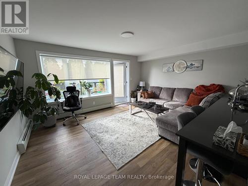 204 - 1305 SUMMERVILLE AVENUE , Ottawa, Ontario K1Z 8G7 2