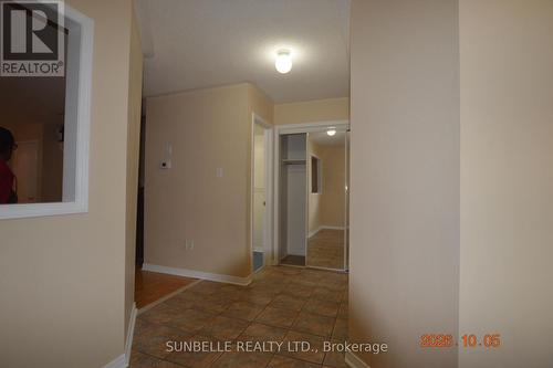 5709 VOLPE AVENUE , Mississauga, Ontario L5V 3A5 5