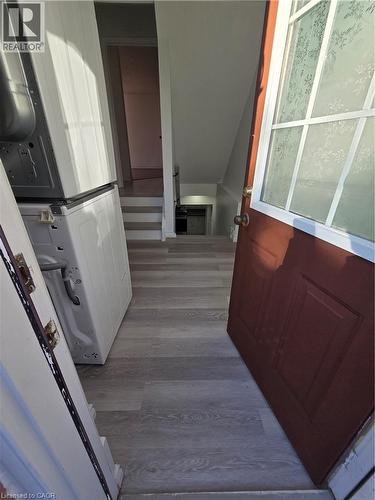 264 HOLBEACH Court Unit# LOWER , Waterloo, Ontario N2J 4Y7 5