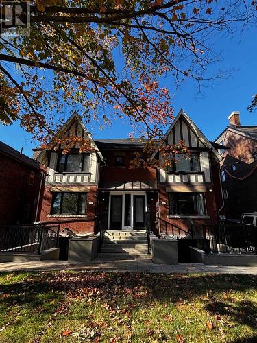 WALK OUT - 22A AUSTIN TERRACE , Toronto, Ontario M5R 1X9 2