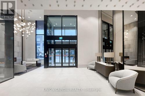 222 - 2020 BATHURST STREET , Toronto, Ontario M5P 0A6 2