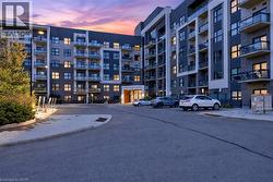 128 GROVEWOOD Common Unit# 229 Oakville, ON L6H 0H3
