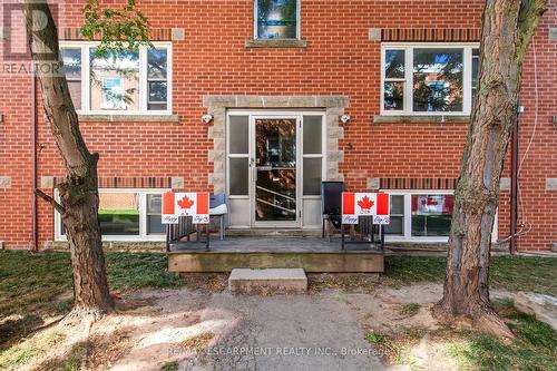 3 - 3 APPLEWOOD AVENUE , Hamilton, Ontario L8G 3S4 2