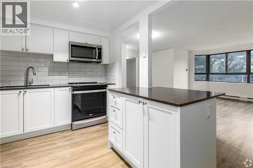 565 BELMONT Avenue W Unit# 0033 , Kitchener, Ontario N2M 5E7 2