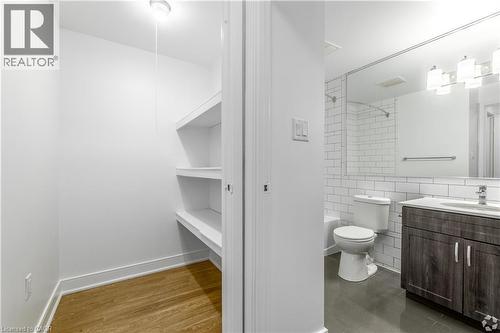 547 BELMONT Avenue Unit# 805 , Kitchener, Ontario N2M 5E7 5