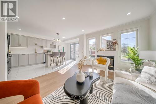 741 BUR OAK AVENUE  Markham, ON L6E 1C3