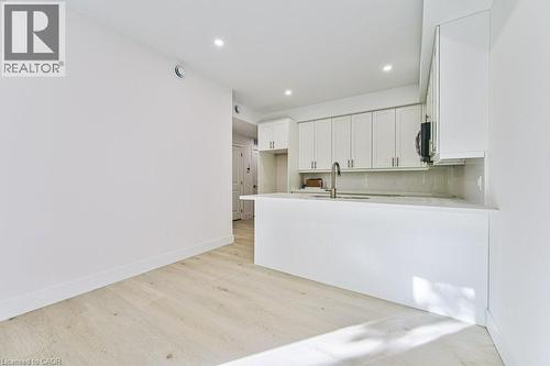 66 GAGE Avenue Unit# 1 , Kitchener, Ontario N2G 2E2 2