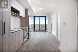 1005 - 181 STERLING ROAD Toronto, ON M6R 2B2