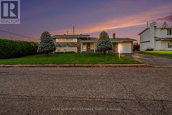 21 PULFORD CRESCENT  Ottawa, ON K2B 6L6