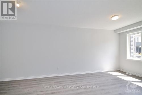 507 BIOTITE PRIVATE , Ottawa, Ontario K2J 7C8 5