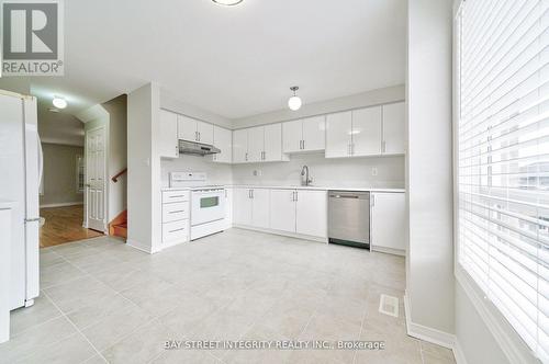 75 SELKIRK DRIVE , Richmond Hill, Ontario L4B 4S4 4