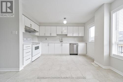 75 SELKIRK DRIVE , Richmond Hill, Ontario L4B 4S4 5