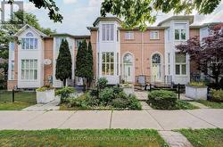 195 SHIRLEY DRIVE Richmond Hill, ON L4S 1T3