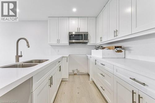 64 GAGE Avenue Unit# 2 , Kitchener, Ontario N2G 2E2 5