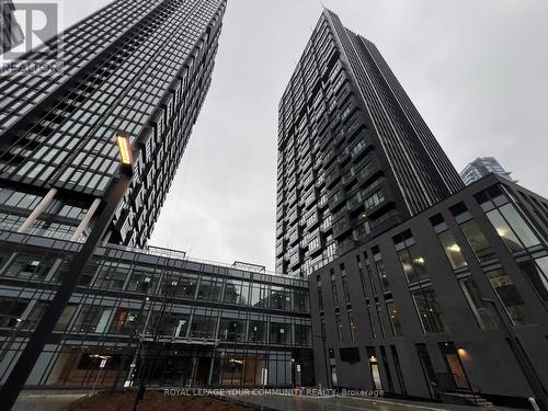2020 - 1 QUARRINGTON LANE , Toronto, Ontario M3C 0S4