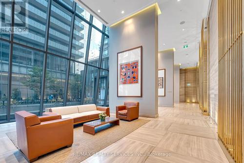 711 - 50 CHARLES STREET E , Toronto, Ontario M4Y 0C3 3