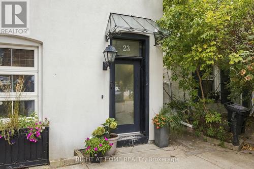 23 NEW STREET , Toronto, Ontario M5R 1P7 2