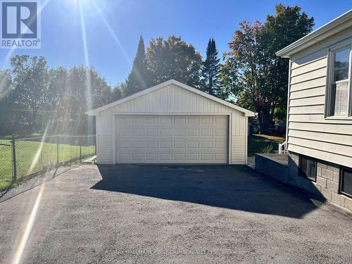 1984 GLENDALE DRIVE , Pickering, Ontario L1V 1V7 4