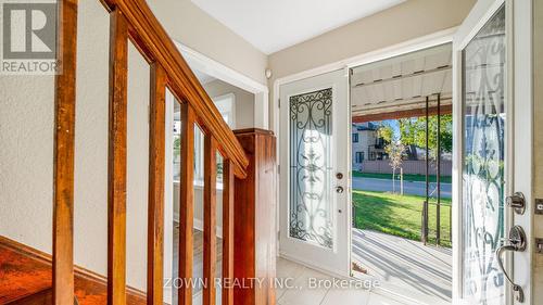 MAIN - 63 BISCAYNE BOULEVARD , Toronto, Ontario M1R 1A1 5