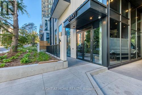 837 - 91 MONTCLAIR AVENUE , Toronto, Ontario M5P 0B1 2