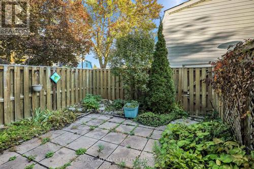 924 Dynes Road, Ottawa, ON 