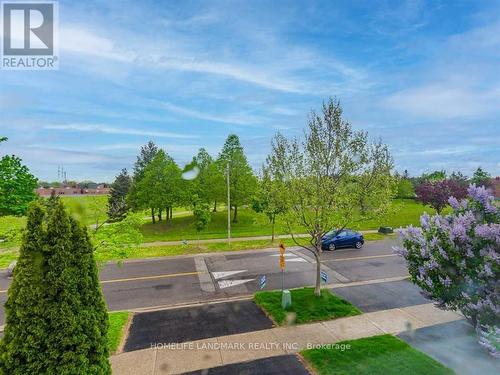 49 CHELWOOD DRIVE , Vaughan, Ontario L4J 7J1 2