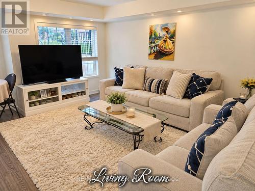 D06 - 26 BRUCE STREET , Vaughan, Ontario L4L 0H4 4