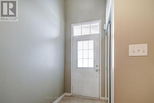 FURNISHED - 2353 SADDLECREEK CRESCENT , Oakville, Ontario L6M 5J7 3