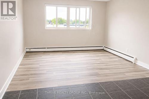 3 - 153 GODFREY DRIVE E , London East (East D), Ontario N5V 2E8 4