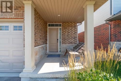 7 - 269 WATSON PARKWAY N , Guelph (Grange Road), Ontario N1E 0R3 2