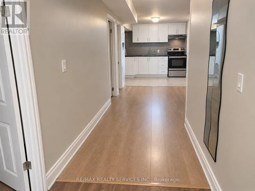 50 BANTING CRESCENT , Brampton, Ontario L6Y 2K9 2