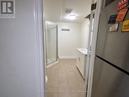 50 BANTING CRESCENT , Brampton, Ontario L6Y 2K9 3
