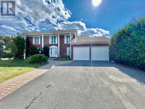 2 TUNBRIDGE COURT , Ottawa, Ontario K2E 7J8