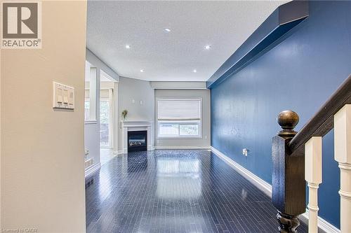 52 DARTMOUTH Gate Unit# Main , Stoney Creek, Ontario L8E 0B9 4