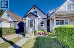 3 CRAIGMILLER Avenue  Hamilton, ON L8L 3H9