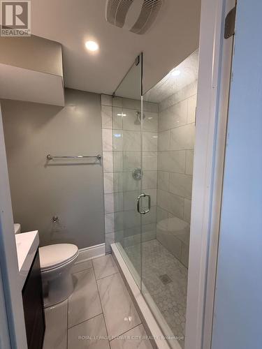 66 IKLEY ROAD , Toronto, Ontario M3J 1C6 2