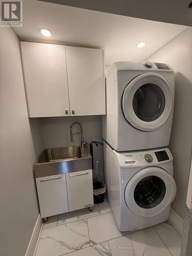 66 IKLEY ROAD , Toronto, Ontario M3J 1C6 5