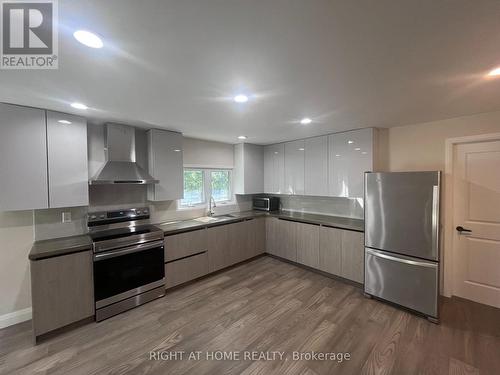 379 THE QUEENSWAY SOUTH , Georgina, Ontario L4P 2C4 2