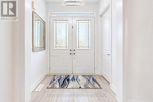 59 HYDRANGEA HOLLOW , East Gwillimbury, Ontario L9N 0T1 2